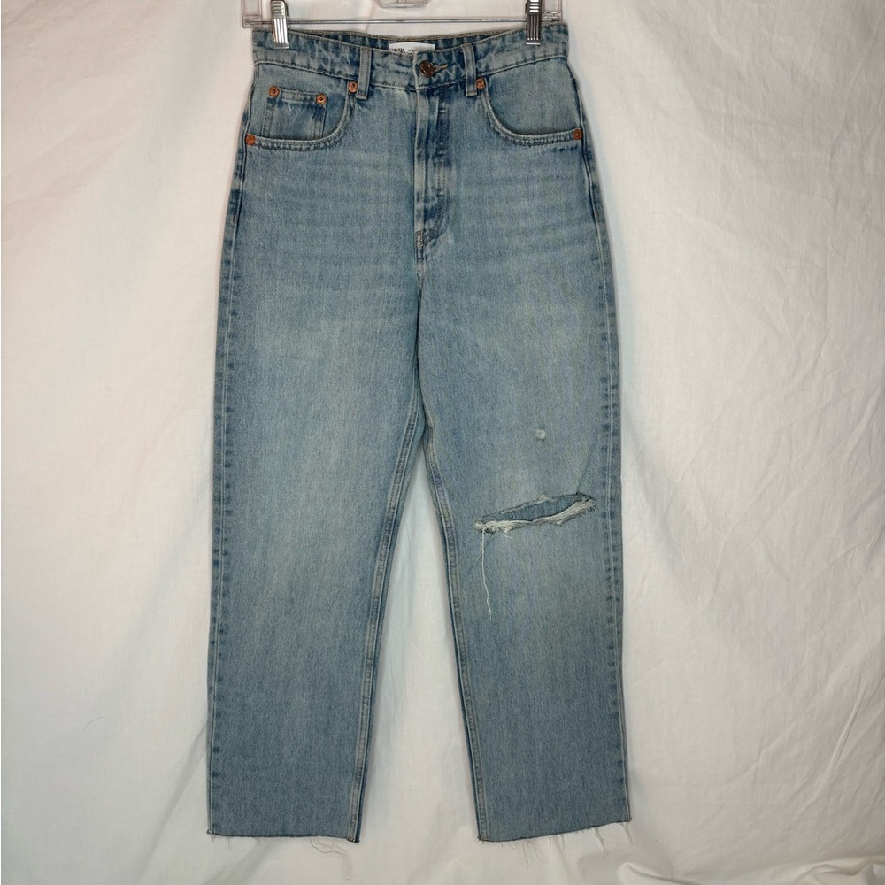 Zara women’s jeans size4 button fly slightly distressed raw hem light wash